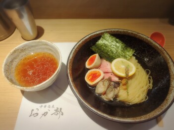牡蠣の昆布水つけそばを喰らうの巻　燕市　中華蕎麦おか部
