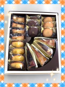 美味しいジュースとお菓子をいただきました！