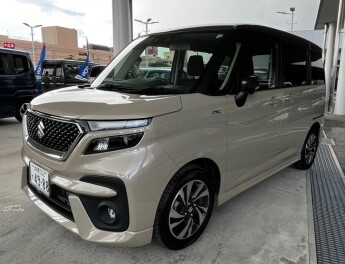 アリーナコザの試乗車たち！　～ 小型車の部 ～