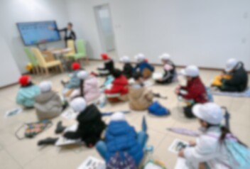 赤湯マスターになろう！　「赤湯小学校２年生の皆さん」に見学にお越しいただきました【スズキアリーナ南陽店】