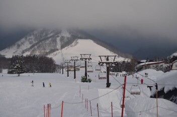 ★加藤の休日の過ごし方・・冬はスキー！！！★