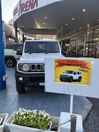 ジムニーノマド展示車が来ました