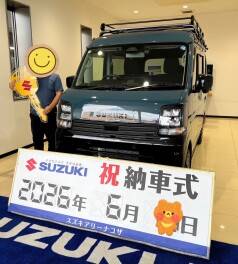 ★エブリイ　Ｊリミテッド　ご納車★