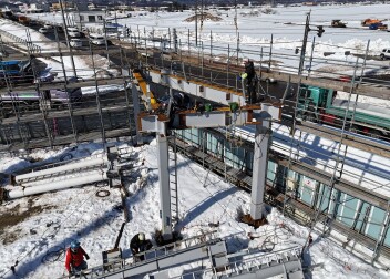 店舗建て替え工事の様子～鉄骨工事が始まっています～