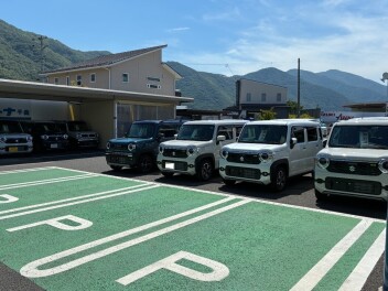 数多くのお客様に新型ハスラーをご購入頂いておりますm(__)m