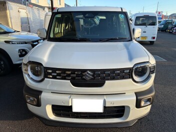 クロスビーの白一色の試乗車♪♪