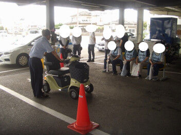 セニアカー安全運転講習実施しました！(9月28日)
