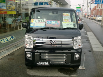 エブリイワゴンの展示車はいりました！