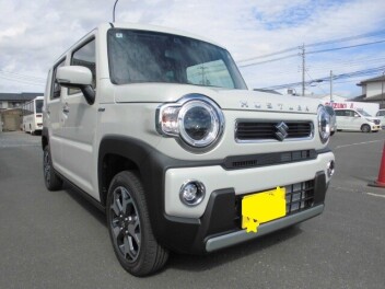 ハスラーのソフトベージュメタリック色がカワイイ！！