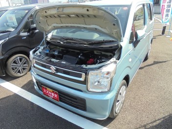 今お乗りのお車のエンジンオイルは、前回いつ交換しましたか？