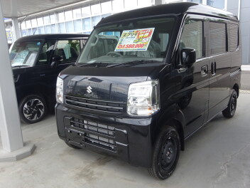 マイナーチェンジ前エブリイ新車処分プライスにて１台限り販売中。