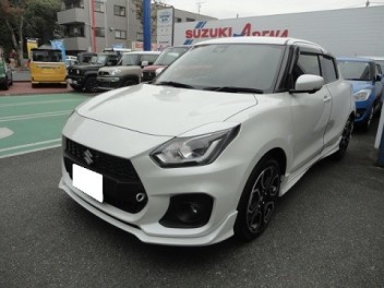 新車スイフトスポーツ納車しました。