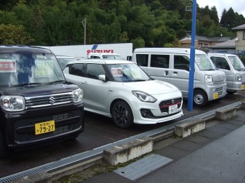 中古車も取り揃えております！