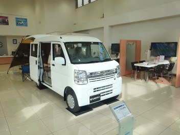 珍しい展示車がやってまいりました！