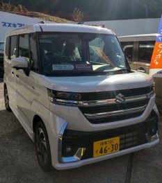 新型スペーシアカスタム　試乗車