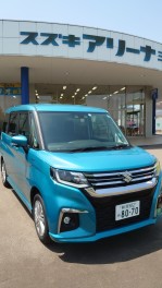 期間限定　試乗車ソリオ スピーディーブルーメタリック！