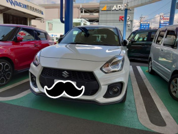 真っ白なスイフトスポーツ！