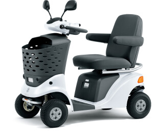 セニアカーってこんな乗り物！