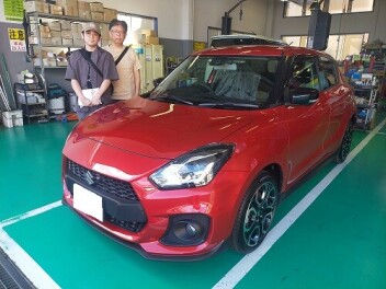 新車スイフトスポーツ納車しました。