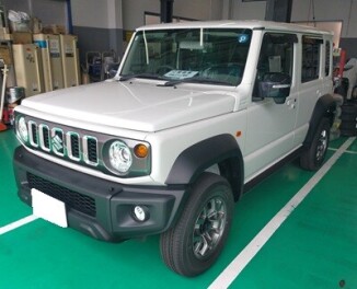 新車ジムニーノマド納車しました。