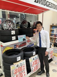 ＢＬＩＺＺＡＫ　ＶＲＸ３　 スタッドレスタイヤ入荷しました！！