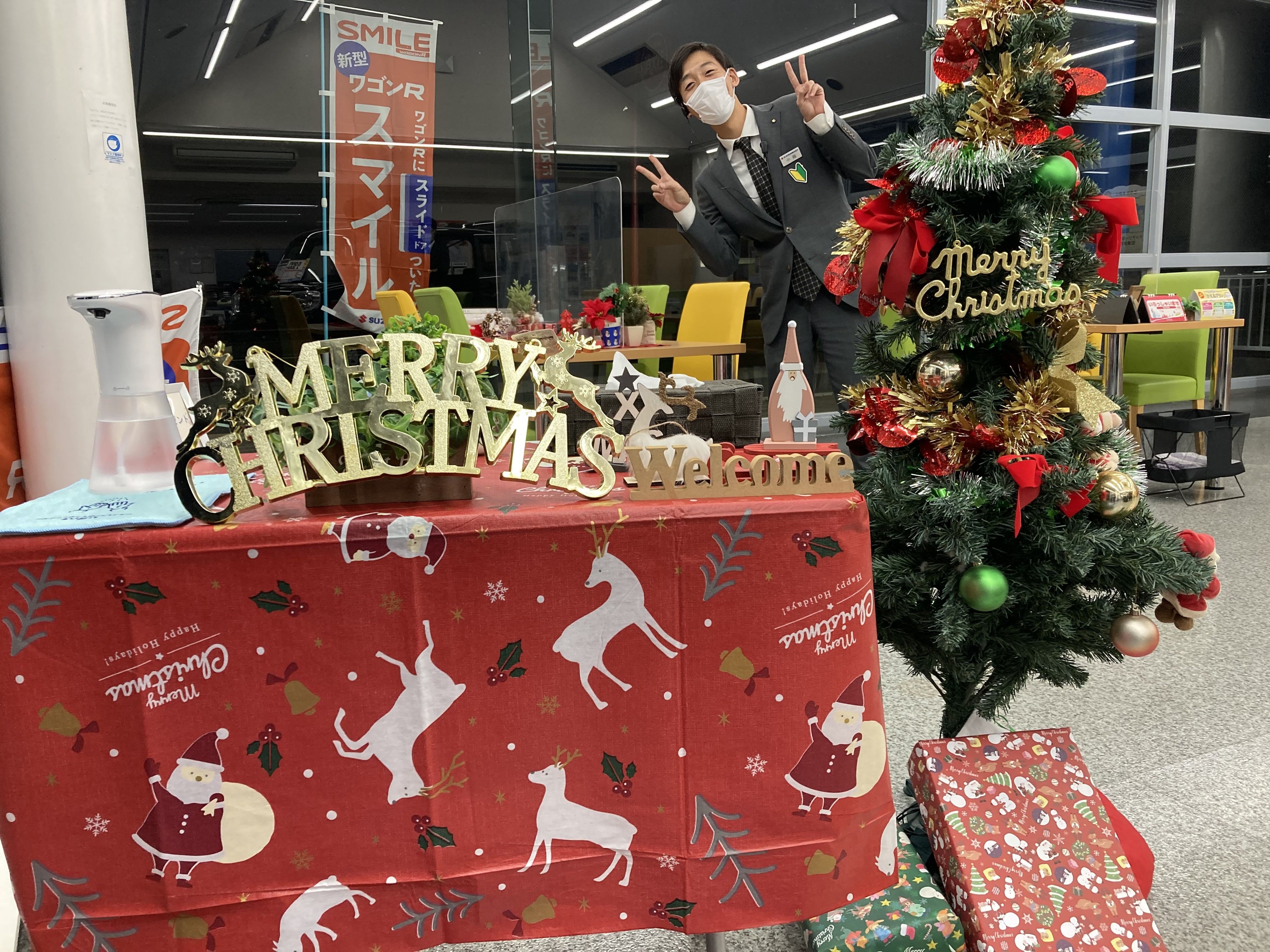 クリスマスの飾り付け頑張りました イベント キャンペーン お店ブログ 株式会社スズキ自販山口 光店