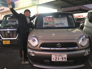 クロスビー、スペーシアカスタムの試乗車あります！！！！