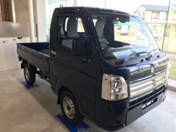 new展示車！