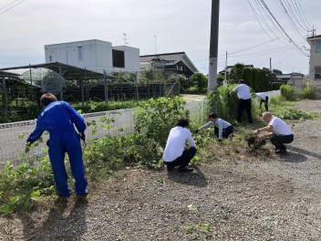 清掃活動を行いました！！