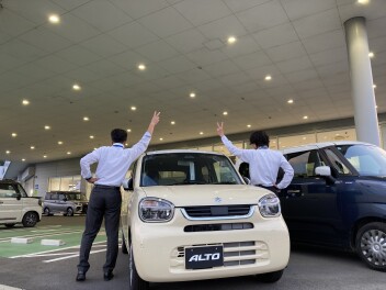 新型アルトやってきました！！
