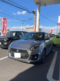 スイフトスポーツご納車させて頂きました!