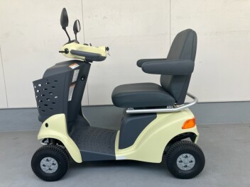 中古セニアカ―新入荷しました！　スズキセニアカ―　特選中古車情報‼