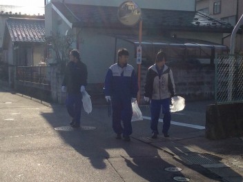 地域奉仕活動を行いました。