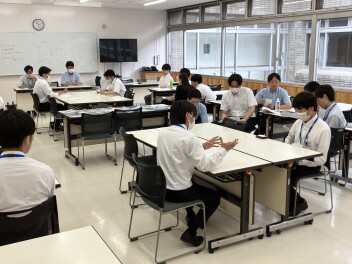 新入社員振り返り研修を実施しました★