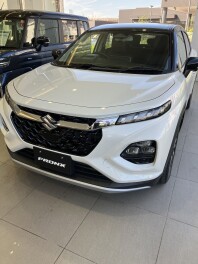 フロンクスの展示会開催中！！