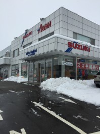 大雪でも営業中！