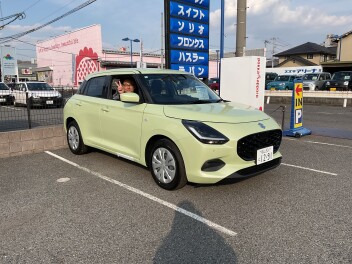 クールイエローがかっこいいスイフト入荷！