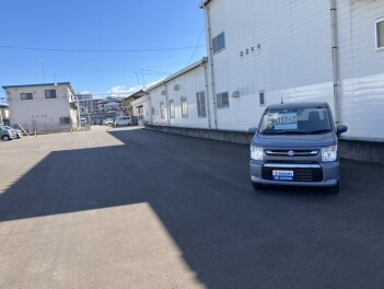 中古車展示場準備中です！！