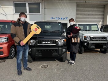 E様にジムニーをご納車させて頂きました
