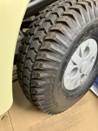 タイヤの確認も大事です！！