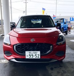 新型スイフト試乗車到着しました！