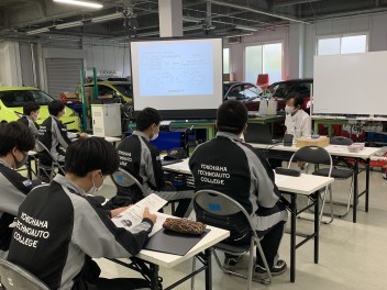 ◆横浜テクノオート専門学校　技術講習会を行いました◆