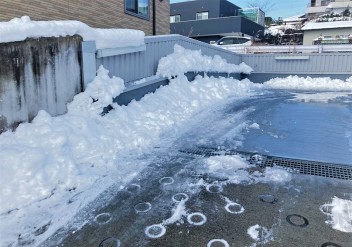 本日の堅田店の開店前…JAFの加入がおすすめです！！