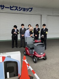 スタッフ研修風景