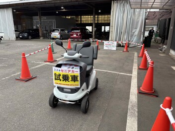 セニアカー試乗会開催中！