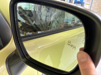 新型ハスラー、ブラインドスポットモニター♪♪