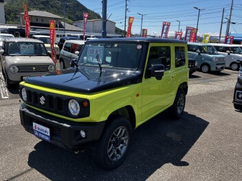 新型ジムニー在庫ございます！！