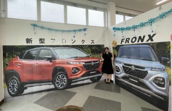 ⭐新型フロンクス等身大ポスター展示中⭐