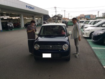 ラパン納車致しました！！！