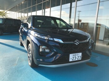 本能を刺激するクーペスタイルSUV 新型フロンクス誕生！